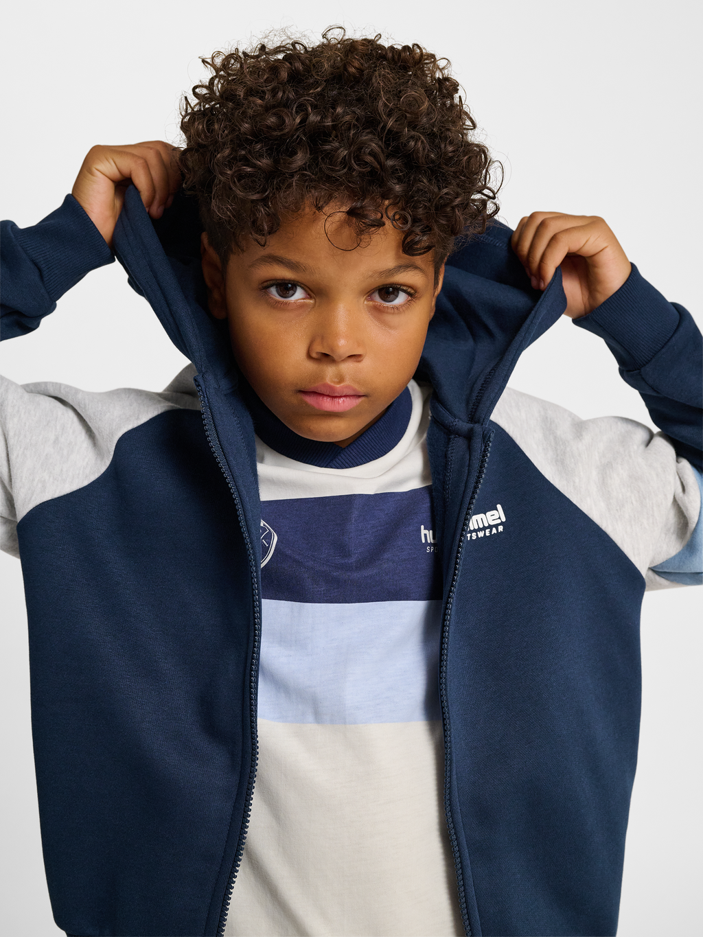 hmlJR LOOSE BLOCKED ZIP HOODIE