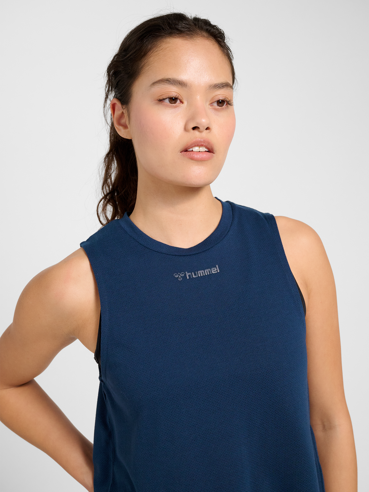 hmlMT VERA SHORT MUSCLE TANKTOP