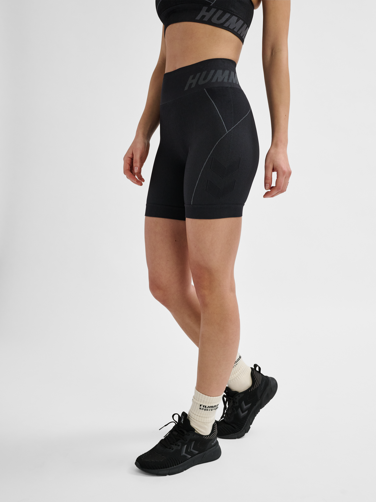 hmlTE CHRISTEL SEAMLESS SHORTS