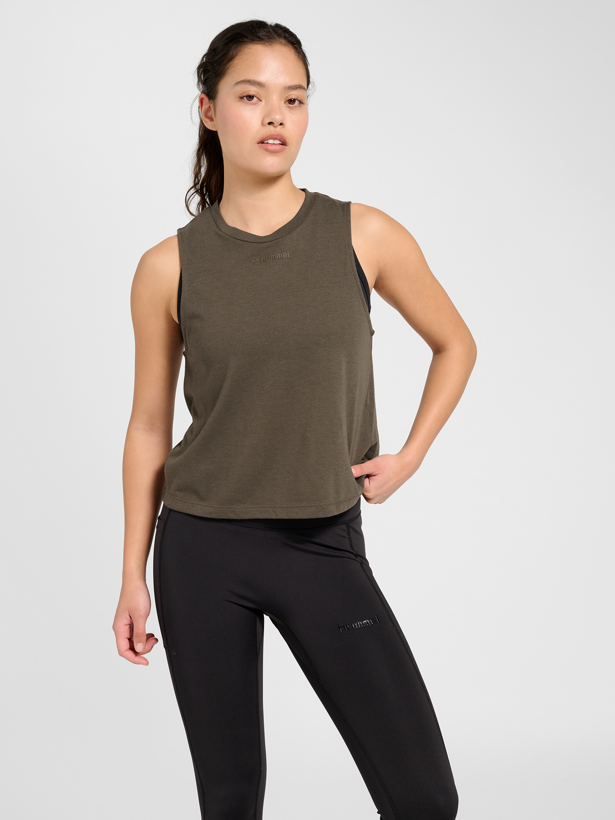hmlMT VERA SHORT MUSCLE TANKTOP