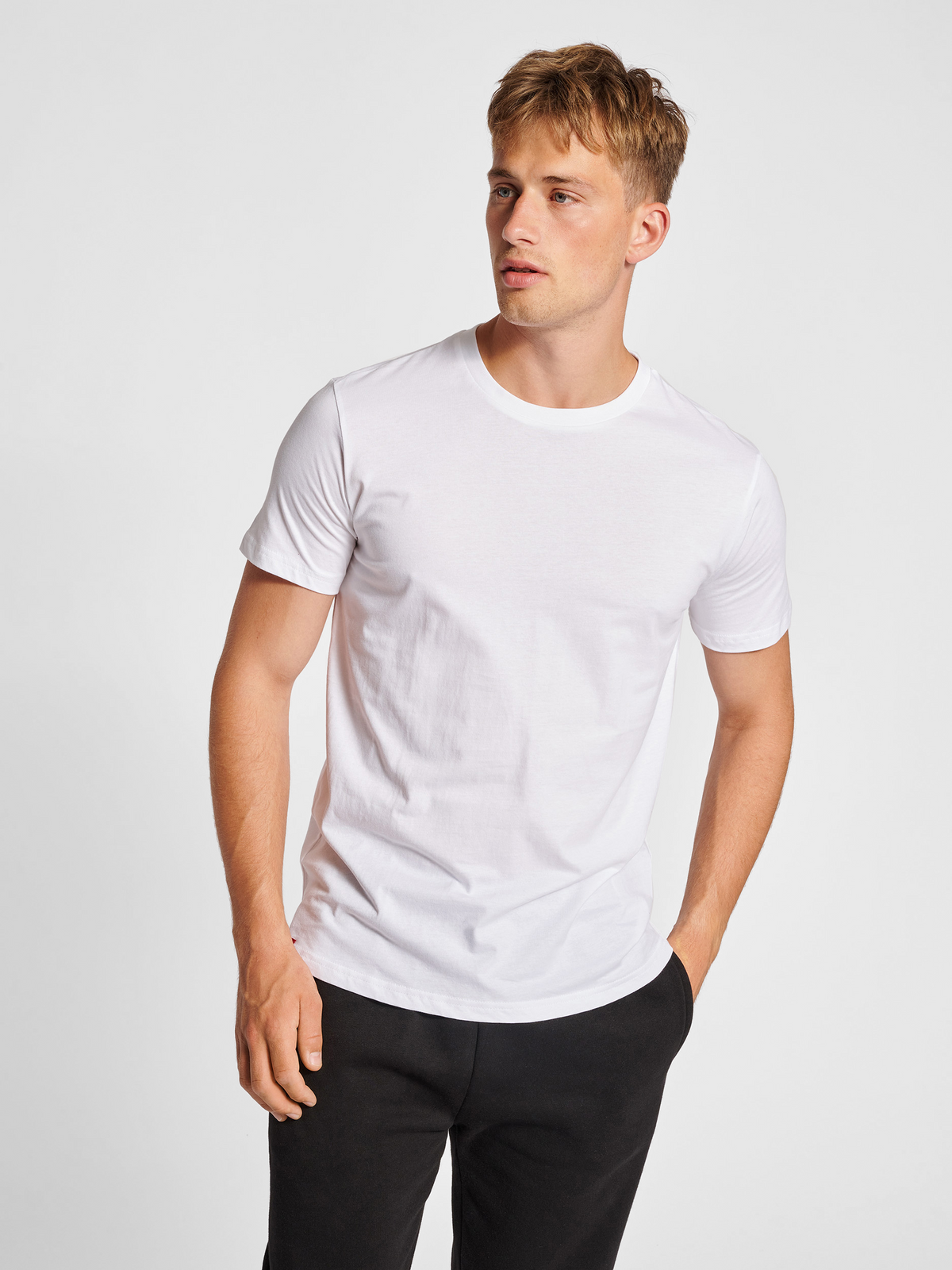 hmlRED BASIC T-SHIRT S/S