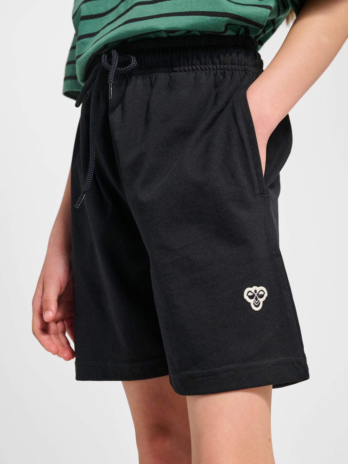 hmlJR LOOSE BASE SHORTS BEE