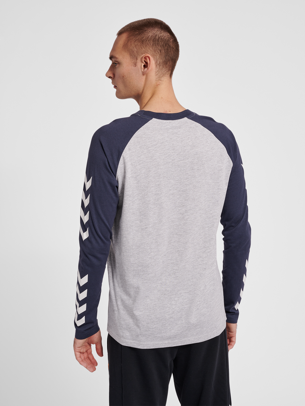 hmlLEGACY BLOCKED T-SHIRT L/S