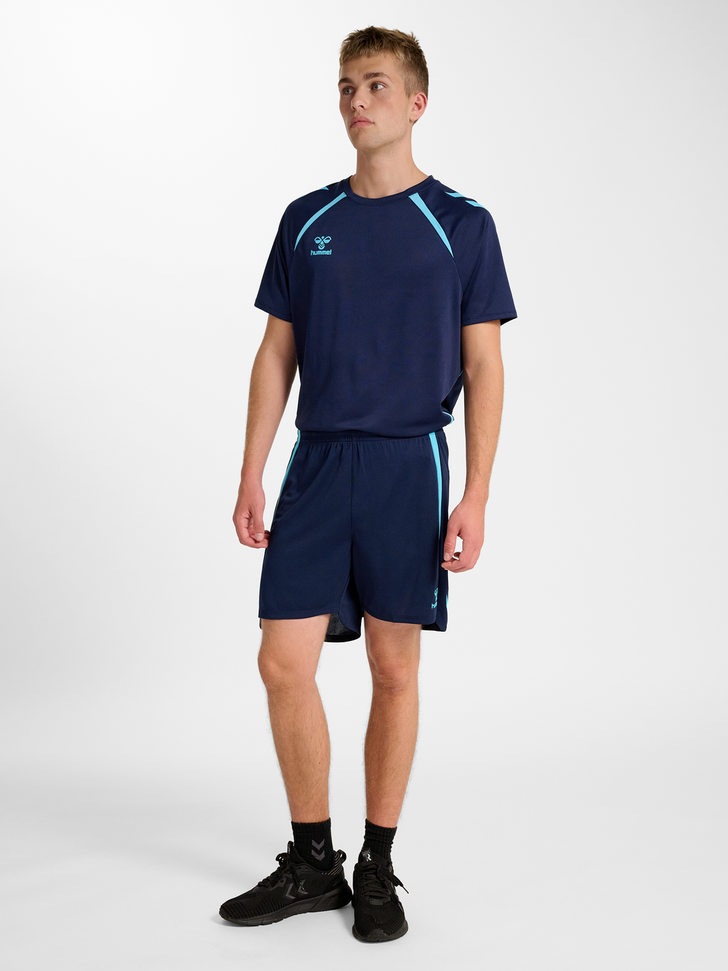hmlLEAD 2.0 SHORTS