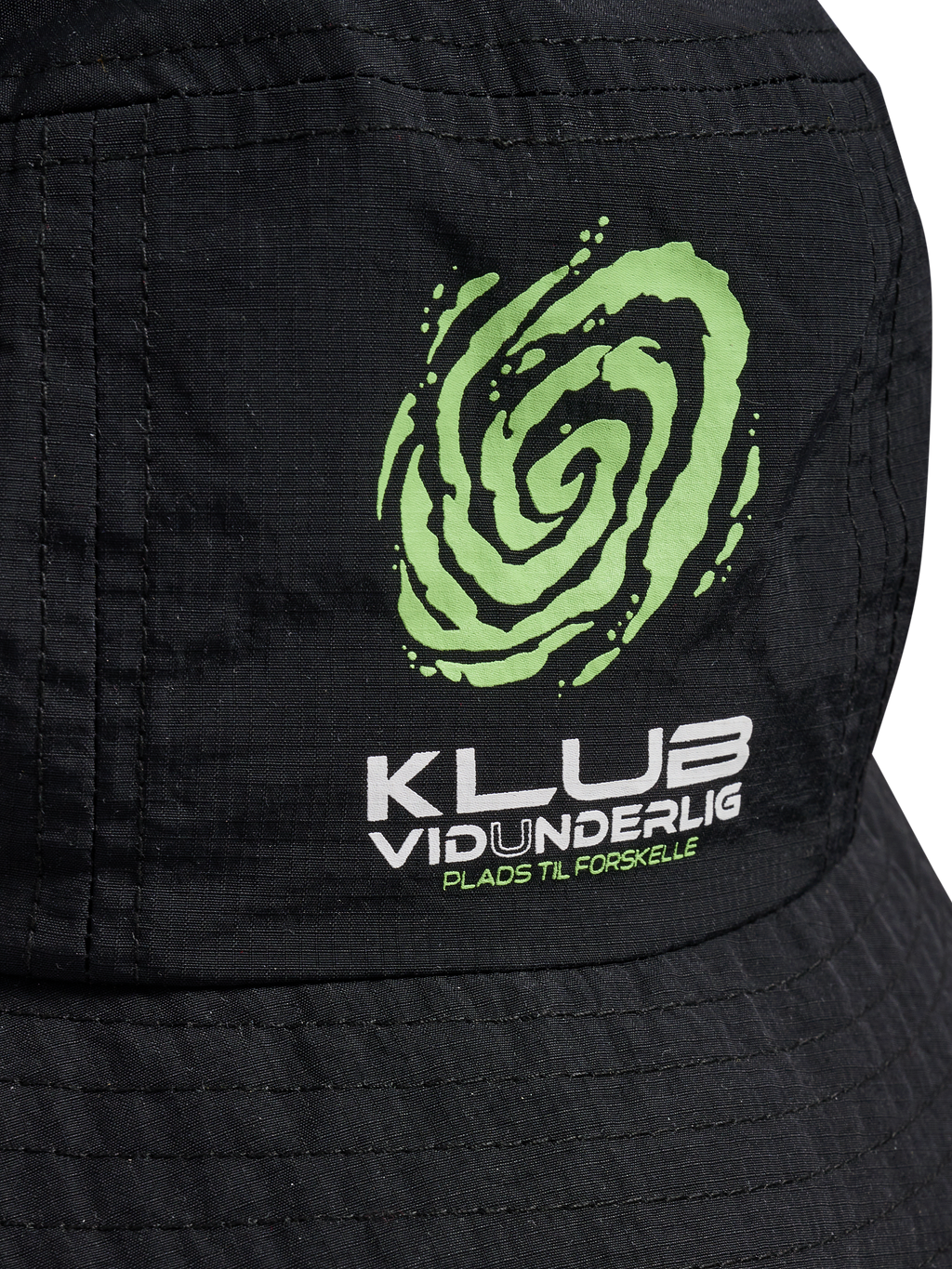 hmlPLADSTILFORSKELLE BUCKET HAT